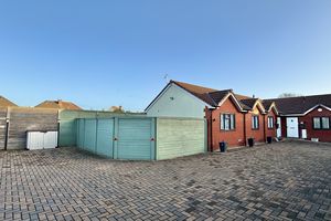 External/Setting- click for photo gallery